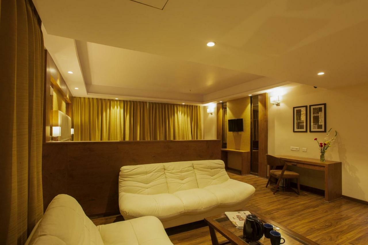 Sarovar Portico, Somnāth Buitenkant foto